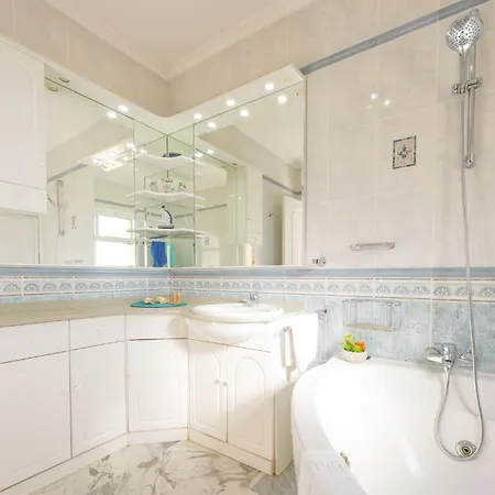 Вилла Sabita - Plusholidays Кальпе